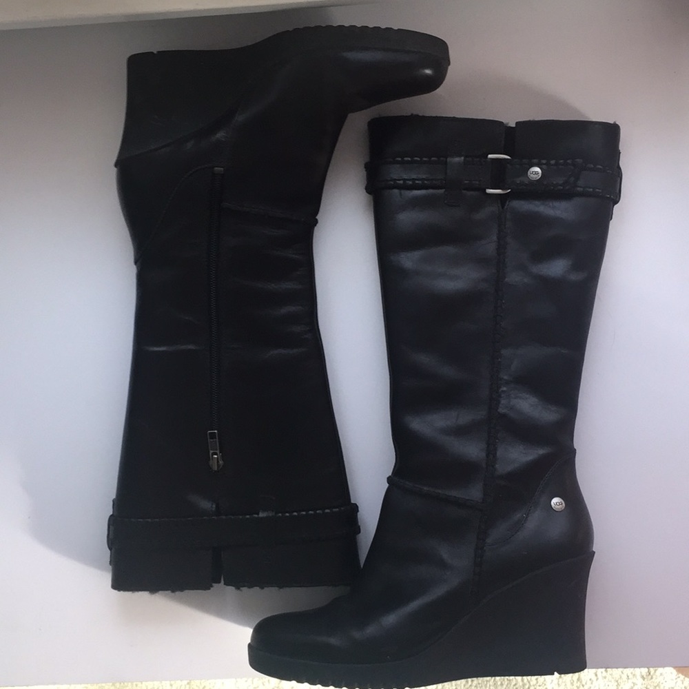 UGG BLACK WEDGE BOOTS
